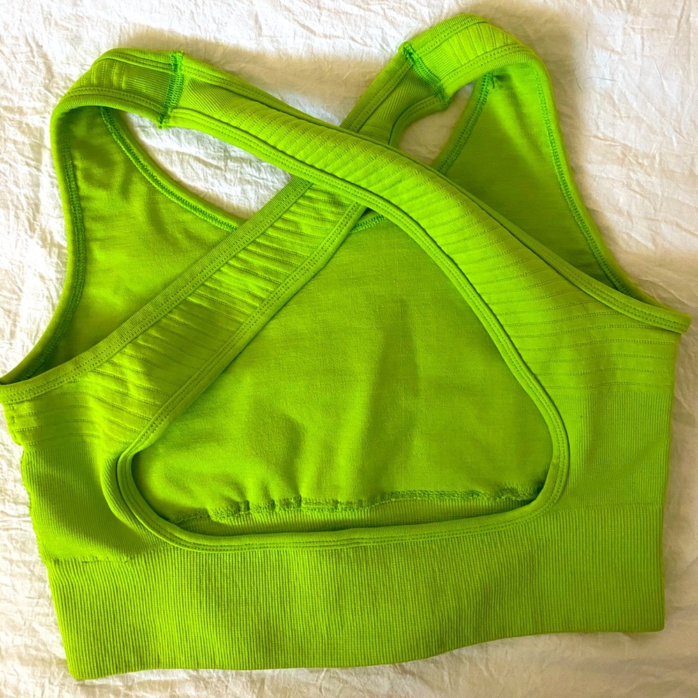 Alphalete aero bra